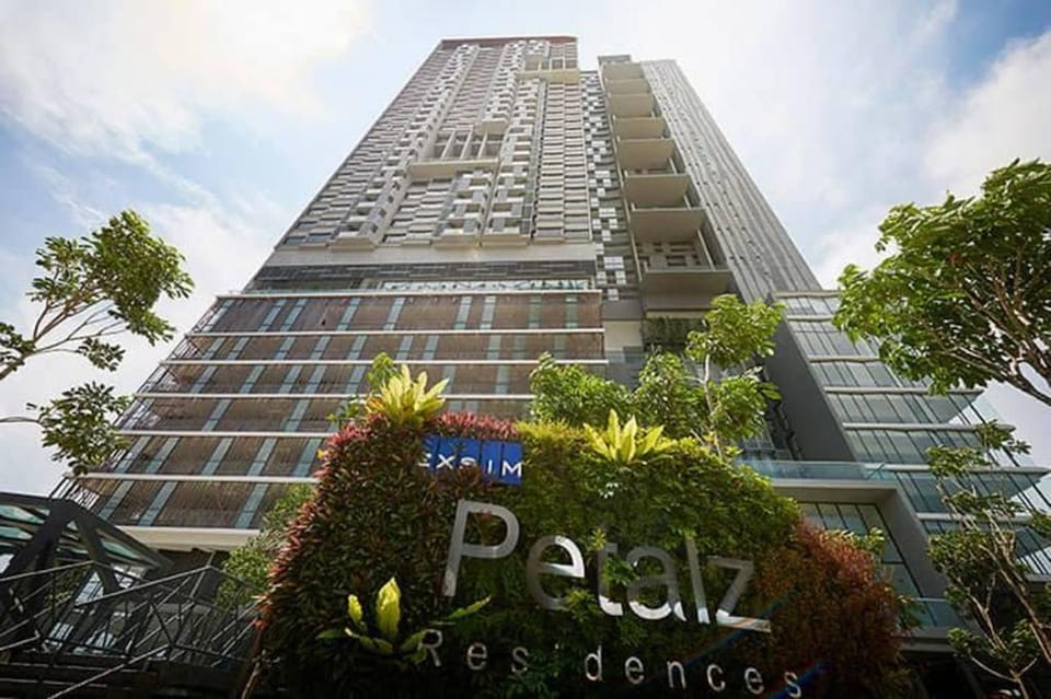 H&G Homes Family Suite@Gym Skypool Netflix LargeTV Apartment in Petaling Jaya
