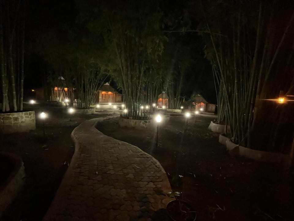 Para para cafe & cottage Villa in Indonesia