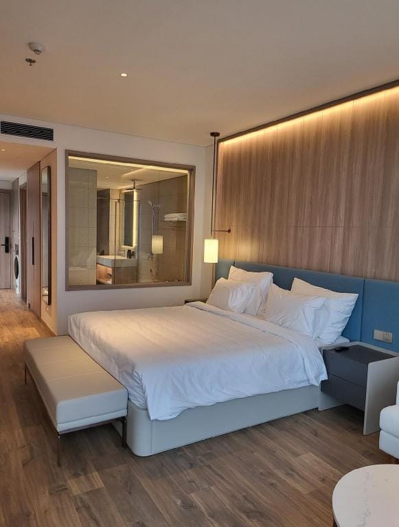Alacarte Residence, Hạ Long Apartment in Laos