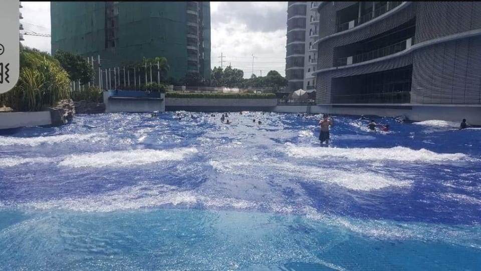 Rosey’s Staycation  Apartment in Pasay