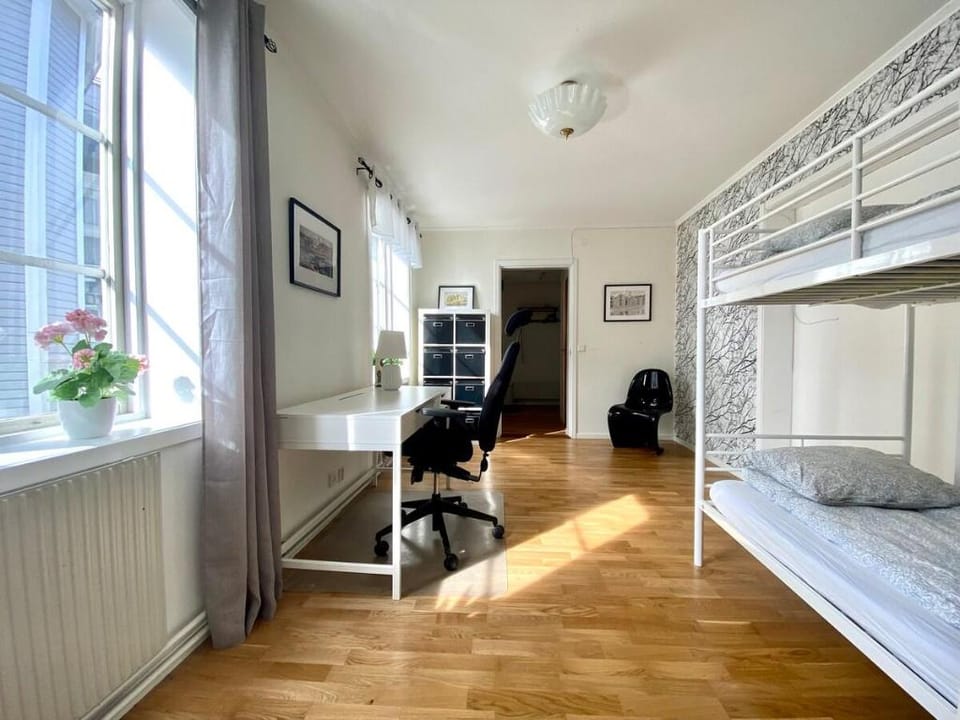 Large three bedroom apartment in central Härnösand Apartment in Sweden