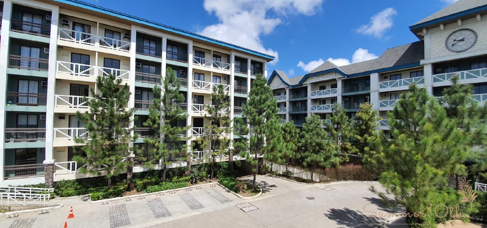 Summer10th Scandinavian Deluxe Apartment in Tagaytay