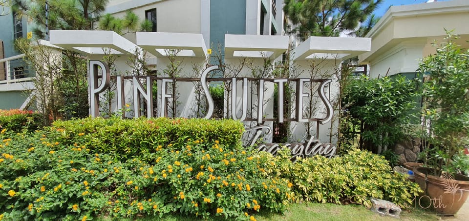 Summer10th Scandinavian Deluxe Apartment in Tagaytay