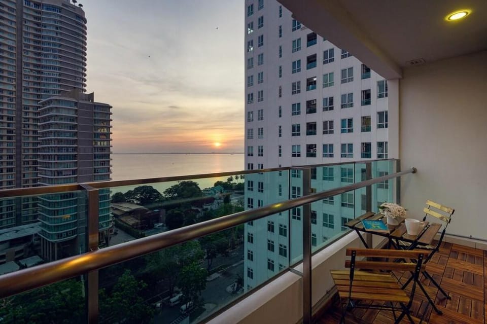 Harmony Sunrise/2R2B/1~8pax/Gurney/Mansion One Vacation rental in George Town