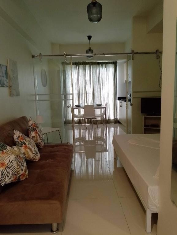 La Rica/La Naja Cozy Staycation  Apartment in Tagaytay