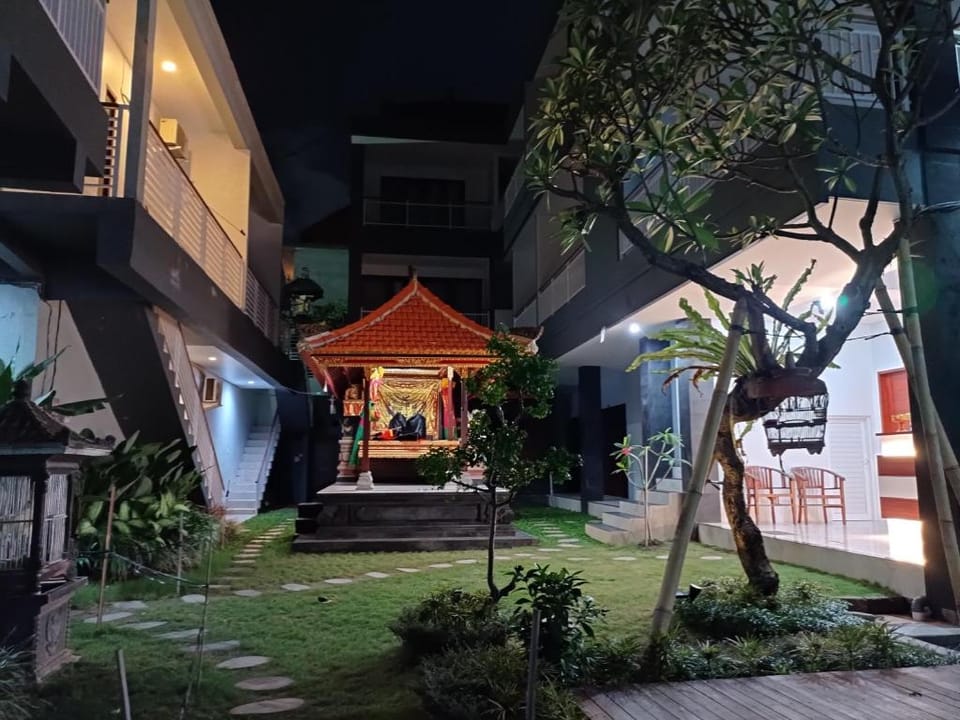 Dukuh Segara Guest House Hotel in Kuta