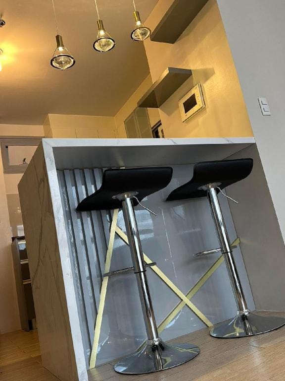 NAIA Terminal 3, Be the Boss at WOLVES' DEN Apartment in Pasay