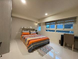 Holiday Apartment (for 4) near Beach Vacation rental in Taiwan, Province of China