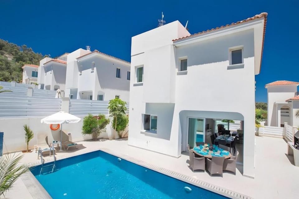 Casa De Nicole Deluxe Villa in Protaras