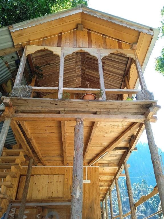 Green Oak Cottage near Ghnp Tirthan Valley  Vacation rental in Himachal Pradesh