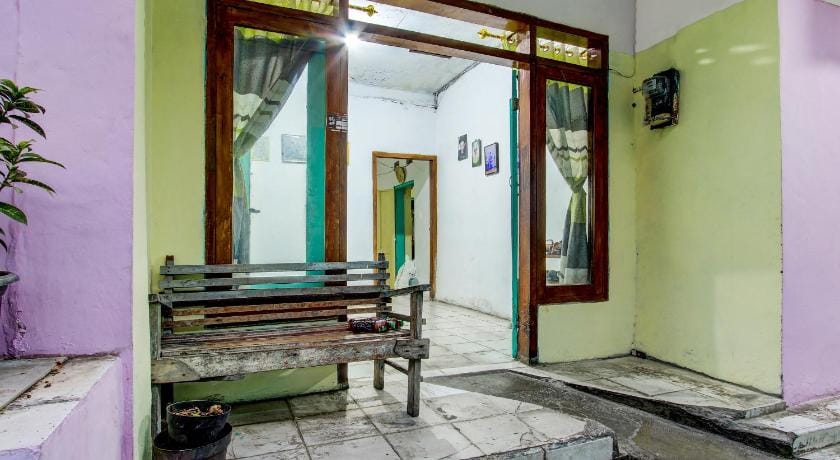 Hotel O Karomah Kostel Syariah Hotel in Indonesia