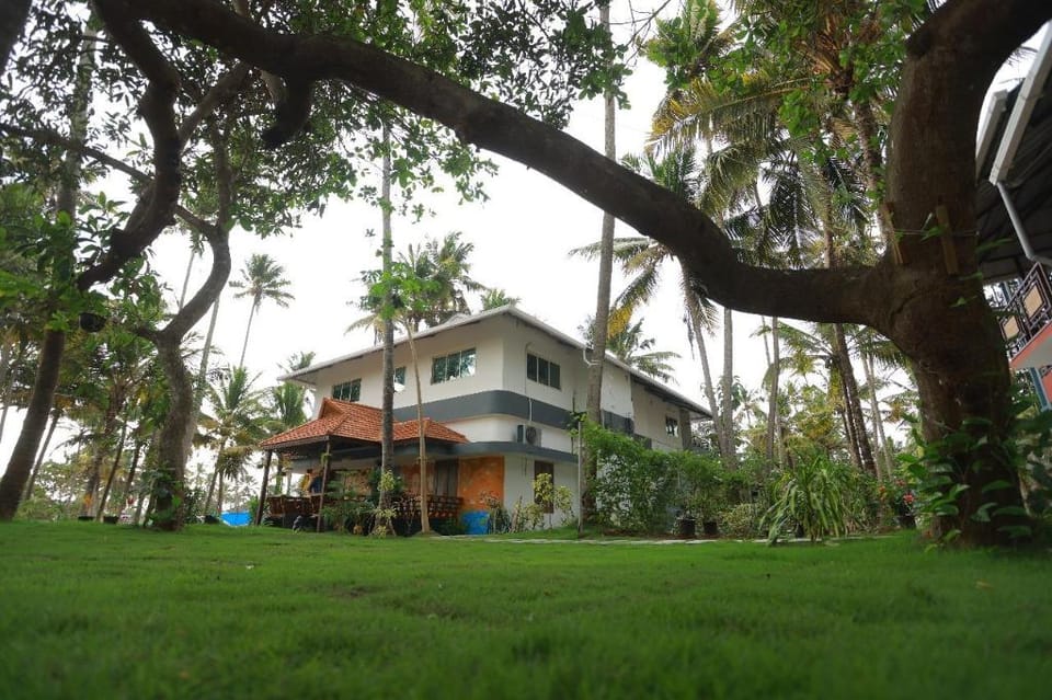 Malavikas Black Beach Resort Hotel in Varkala