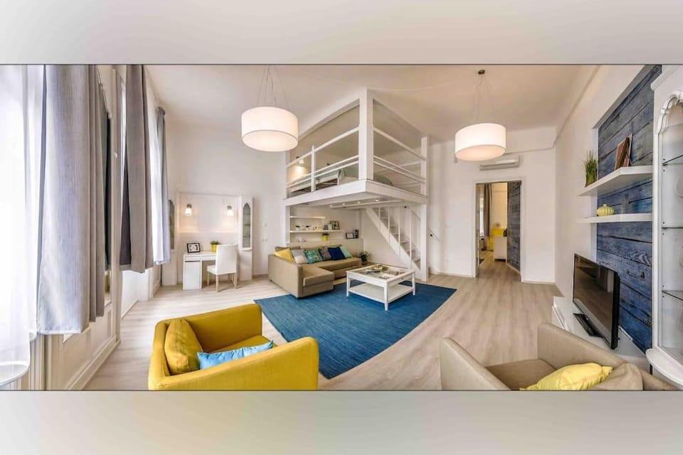 Bracing Home at Downtown w AC by NW Apartment in Budapest