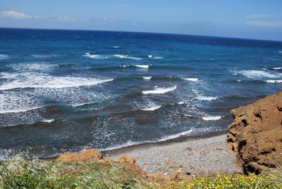 Villa Only 50m To The Sea, Sleeps 12, Polis Villa in Pomos