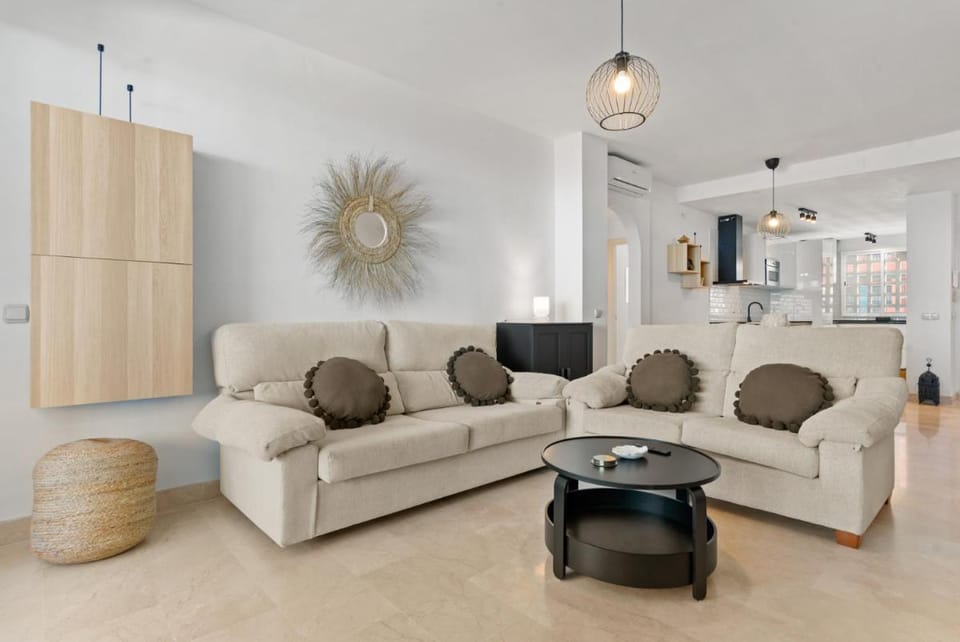 Calahonda apt by Costarentals - Ref 205 Apartment in Sitio de Calahonda