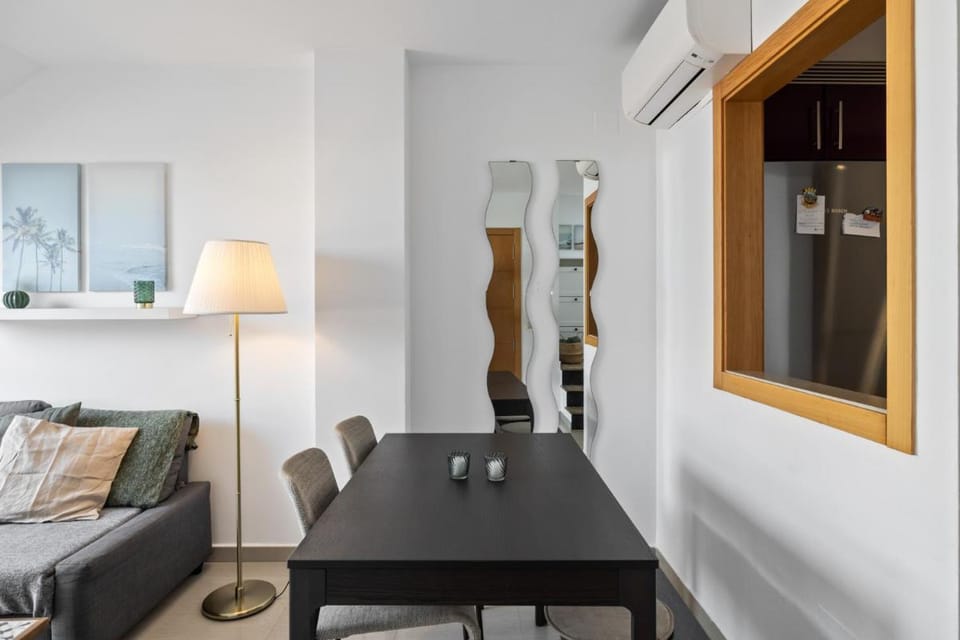Sunny penthouse by Costarentals - Ref 212 Apartment in Fuengirola