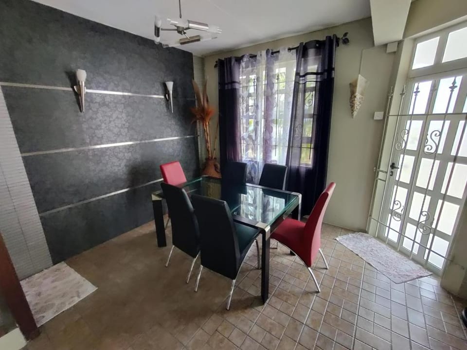 Peaceful & Scenic Villa on the Beach Villa in Trou-aux-Biches