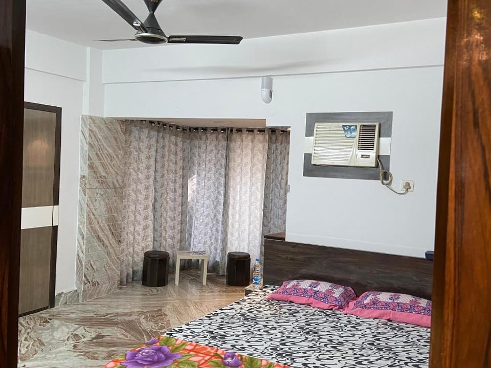 Lovely room in New Alipore  Apartment in Kolkata