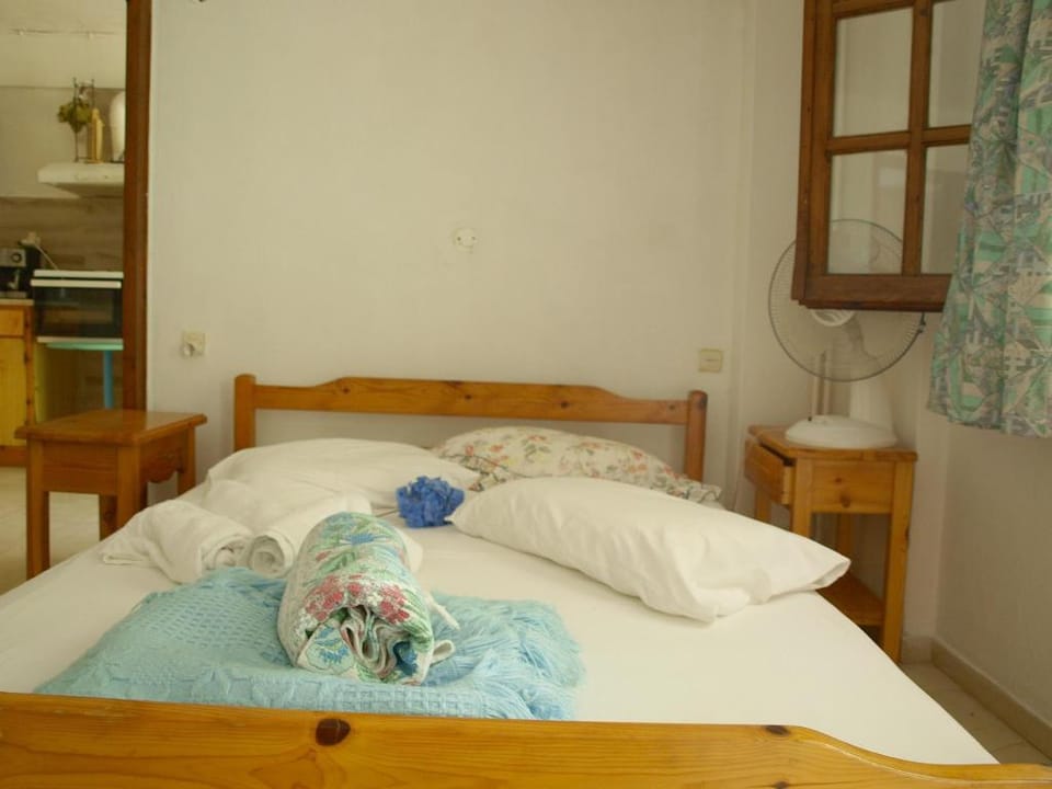 Paradeisos Double Room (6) Apartment in Magnesia Prefecture, Greece