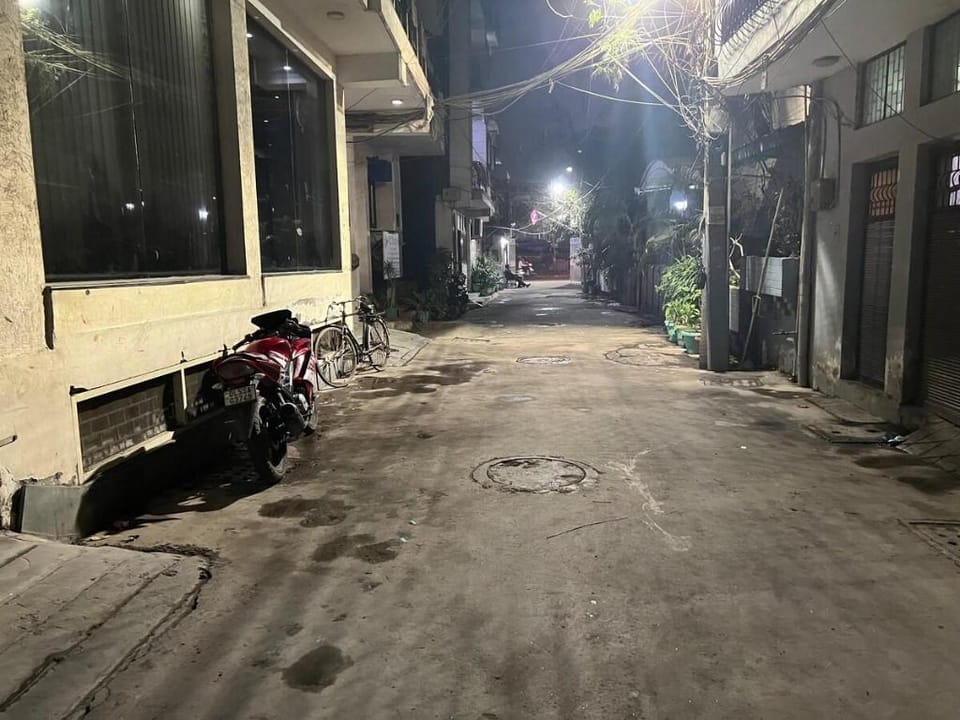 Two 2 bhk fully furnished penthouse Vacation rental in New Delhi
