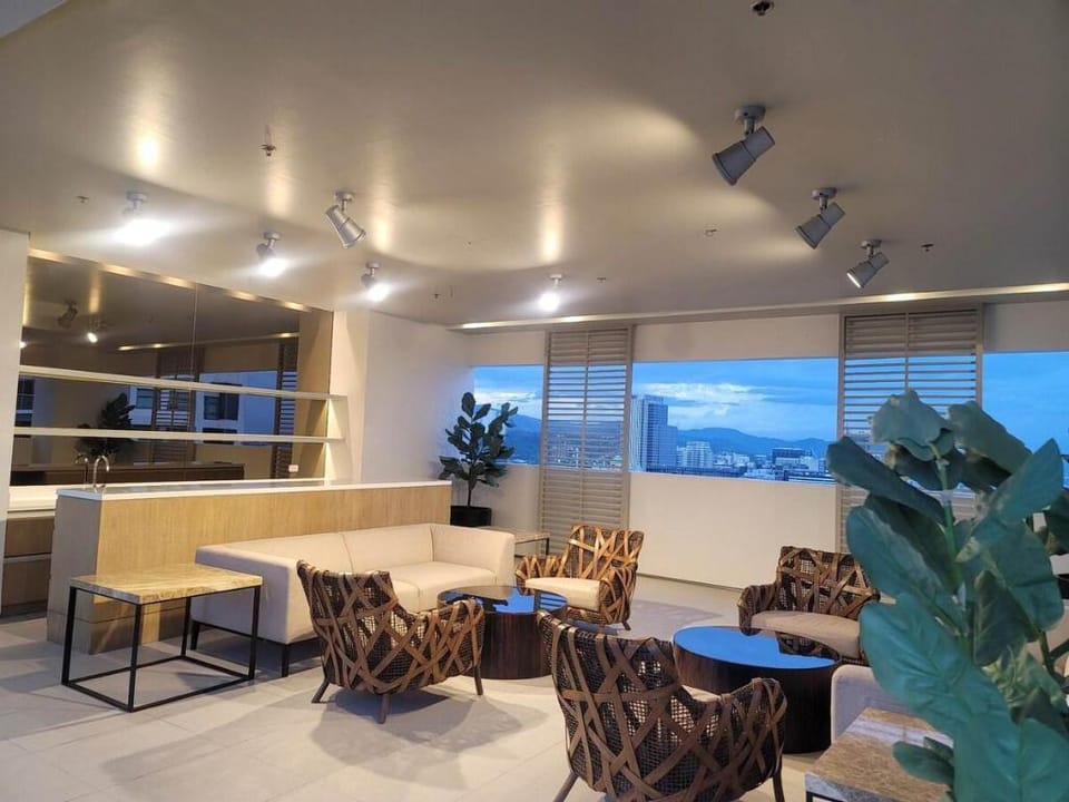 Cozy Zen Condo- 2 Beds by Ayala Mall Vacation rental in Lapu-Lapu City