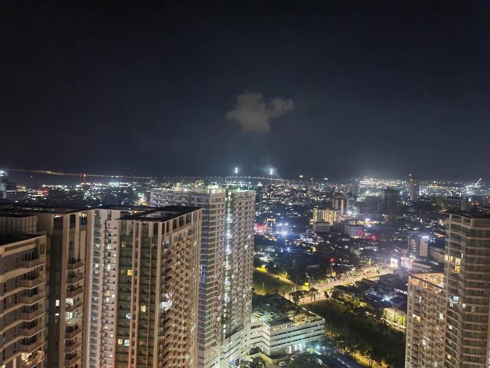 Cozy Zen Condo- 2 Beds by Ayala Mall Vacation rental in Lapu-Lapu City
