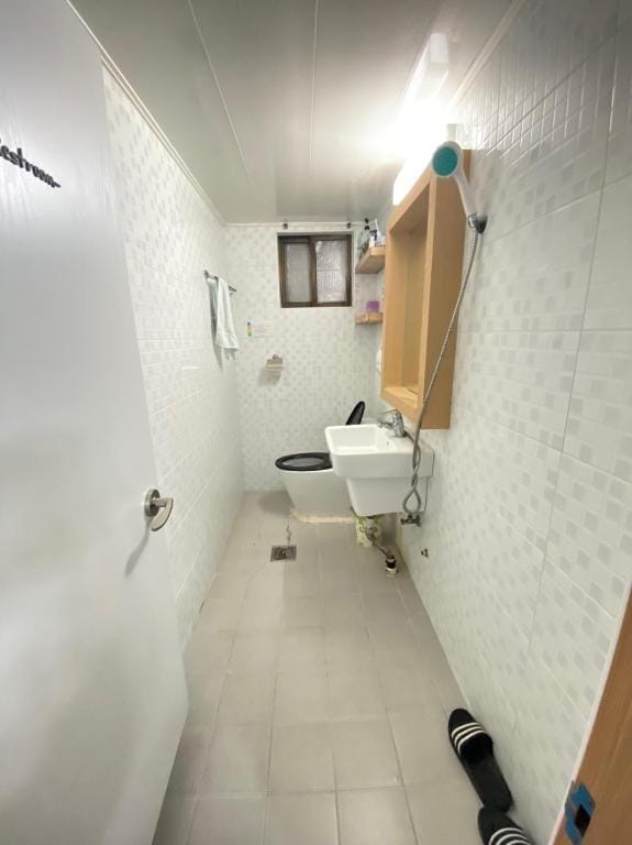 Hist 102 Hongdea two bedrooms Unit Apartment in Seoul