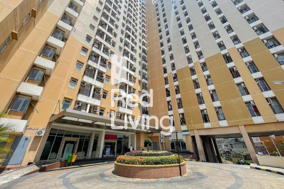 RedLiving Apartemen Margonda Residence 2 - Pridama Room Hotel in South Jakarta City