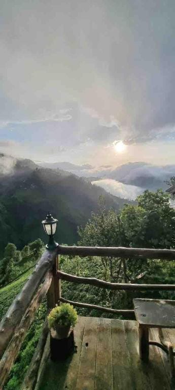 Deluxe Jaccuzzi Mountain House?Doğada Lüks DağEvi Vacation rental in Georgia