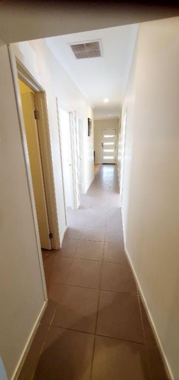 Cozy Home in Central location with free Wi-Fi Vacation rental in Truganina