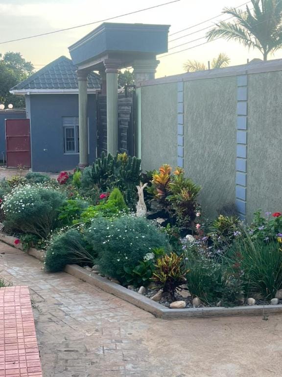 Biira Deluxe suits Vacation rental in Uganda