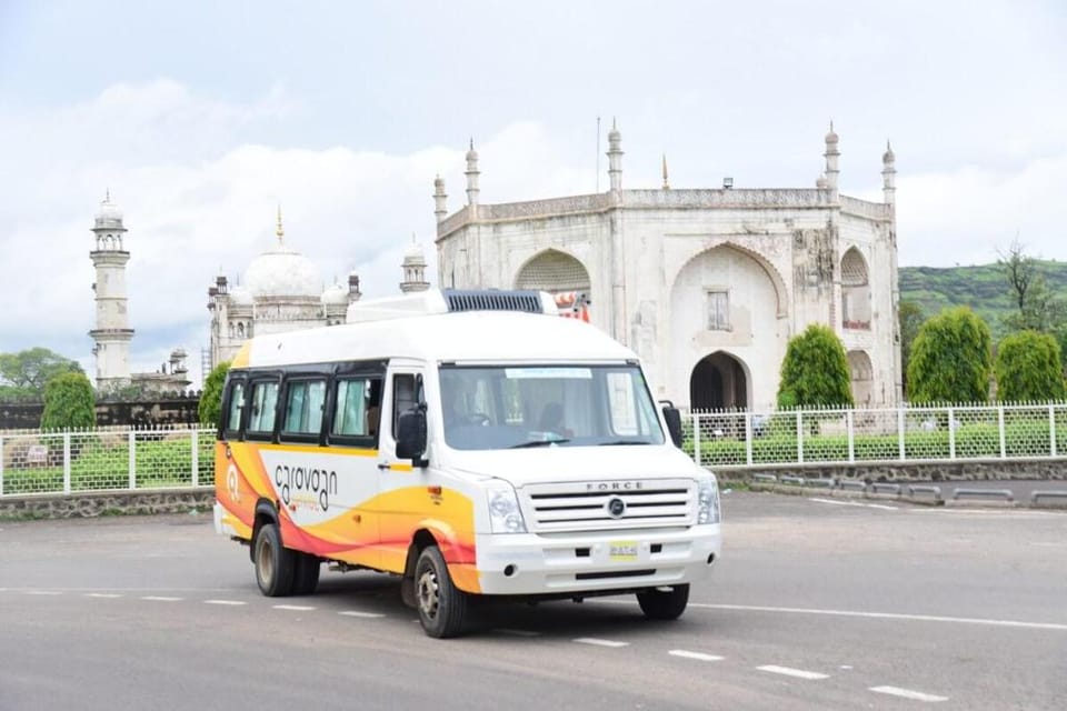 Explore Maharashtra in a Caravan Vacation rental in Pune