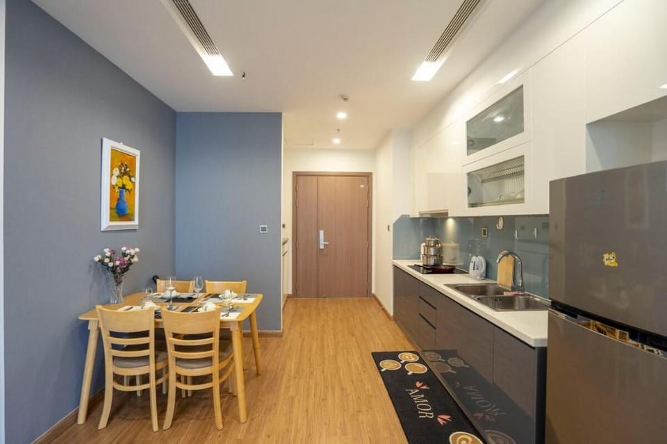 Chân Tòa Nhà Vincom Center Metropolis 1 Ngủ. Apartment in Hanoi