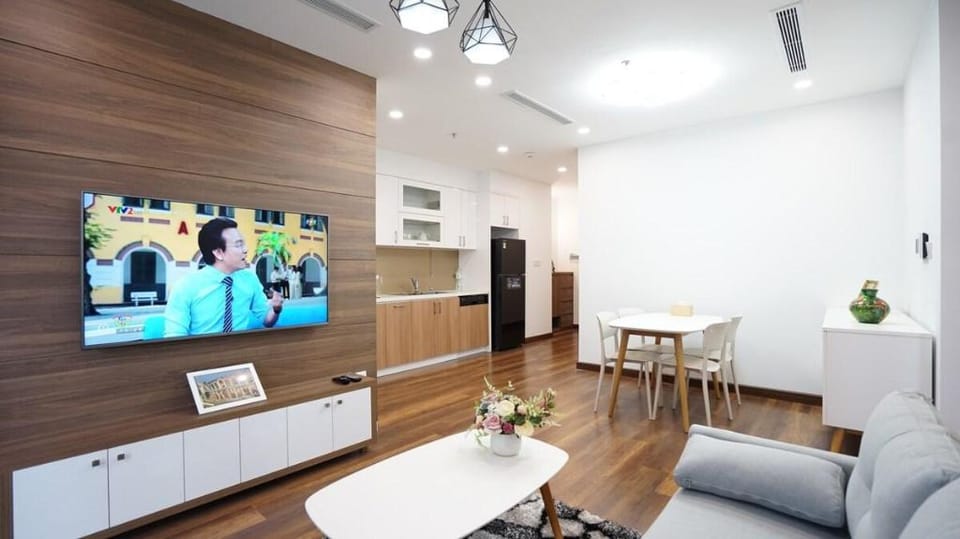 Anstay 1BRS 1WC Vinhomes Metropolis Phố Đi Bộ Apartment in Hanoi