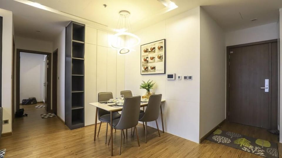 Anstay 4BRS 3WC Vinhomes Metropolis Kim Mã Apartment in Hanoi