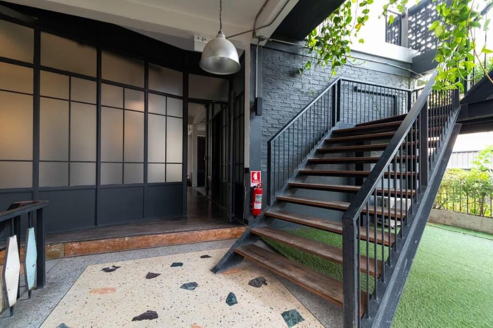Three Bedroom + Big Livingroom in City Apartment in Chiang Mai