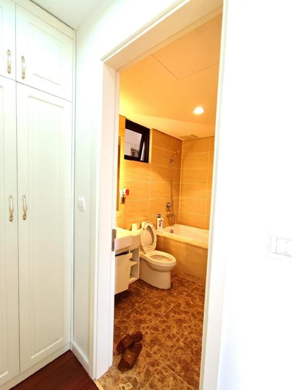 Trăng Nơi Căn Hộ 3 Ngủ D'capital Hà Nội Apartment in Laos