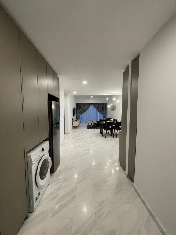 Eaton 2BR w/ Rooftop Infinity Pool, 2 min to MRT Vacation rental in Federal Territory of Kuala Lumpur