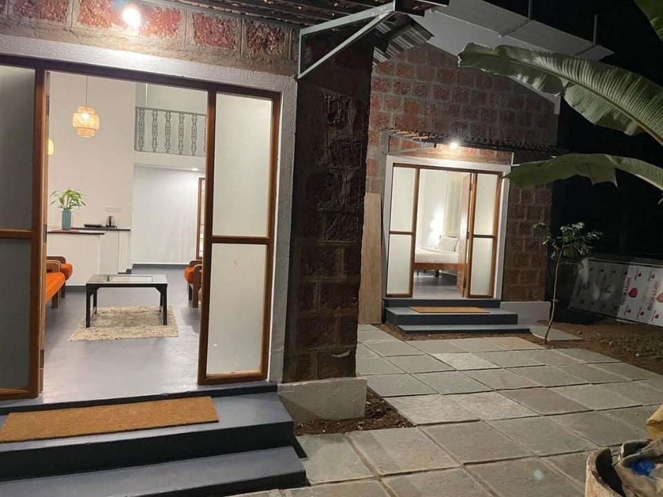 Beautiful 4 Bedroom Villa, close to Candolim beach Vacation rental in Candolim