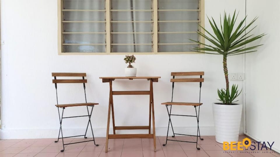 Jenjarom No. 9 Modern Cozy Homestay for 6 Pax Vacation rental in Selangor, Malaysia