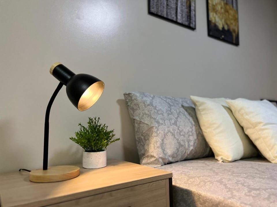 Uptown BGC Suite w/ Amazing View and 200mbps WIFI  Apartment in Makati