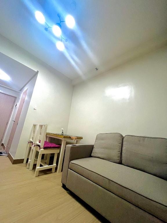 MZ 1BR Unit Trees Residences Apartment in Quezon City