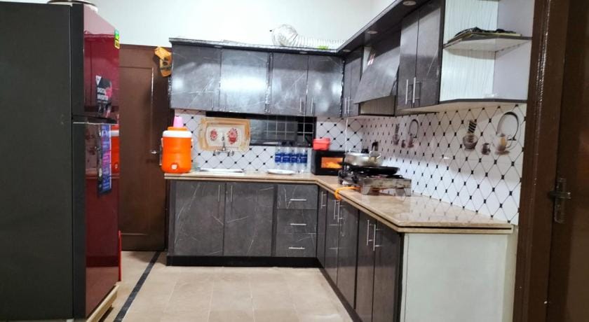 Gulshan Guest House Hotel in Karachi