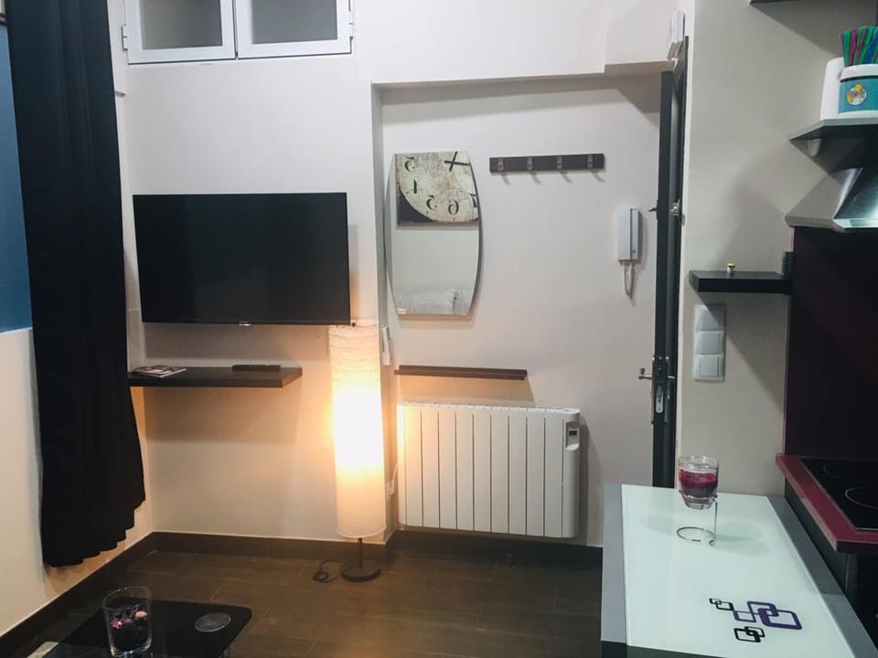 DELUXE 2 ROOMS BARAJAS IFEMA Apartment in Madrid
