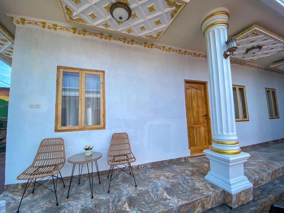 Rumah Windy Guest House Bira Hotel in Indonesia