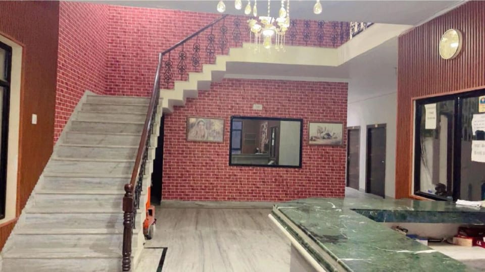 Hotel Murliwala Gopala Hotel in Uttar Pradesh