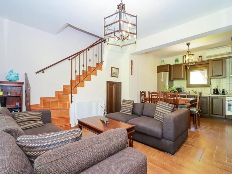 Stylish Maisonette with 3 Bedrooms in Vourvourou, Greece Villa in Halkidiki