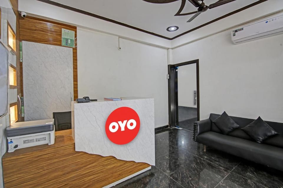 OYO 81258 AJ Guest House Hotel in Delhi