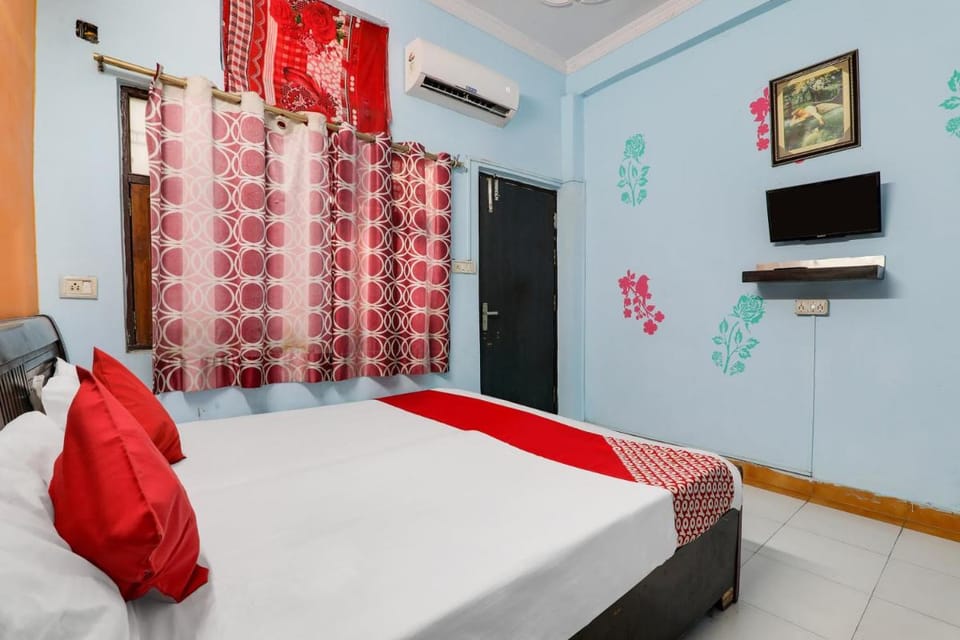 Hotel O by OYO Alpine Home Hotel in Lucknow
