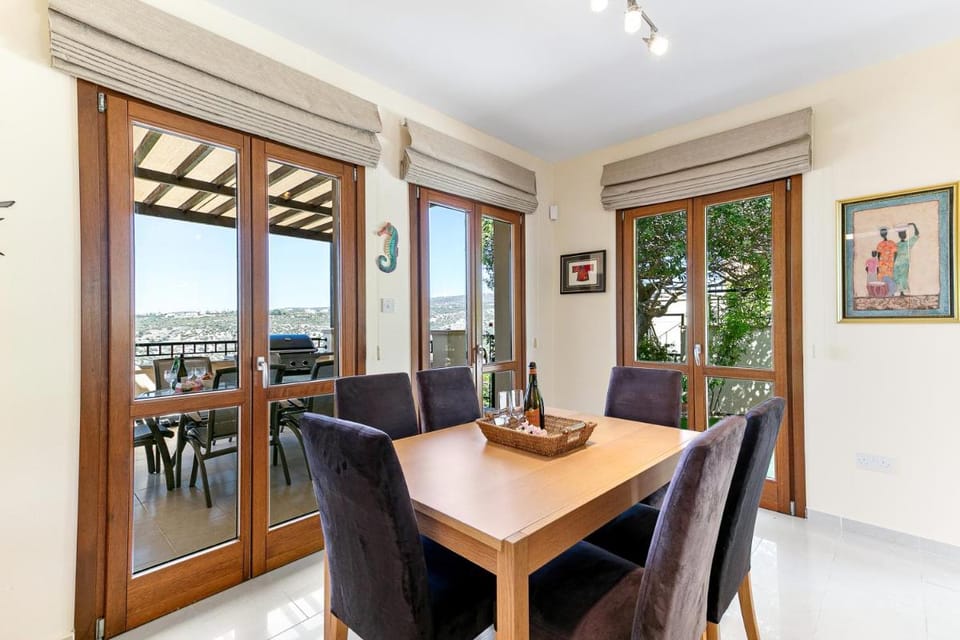 Fantastic Junior Villa CZ02 Salamis with Gorgeous Views, Aphrodite Hills Villa in Kouklia